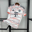 BAYERN MUNICH 25/26
